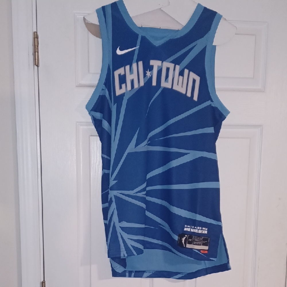 NWT Nike Chi-Town Blue Graphic Jersey Size: Large